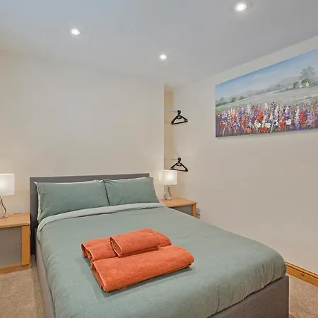 Tom's * 纳尔斯伯勒